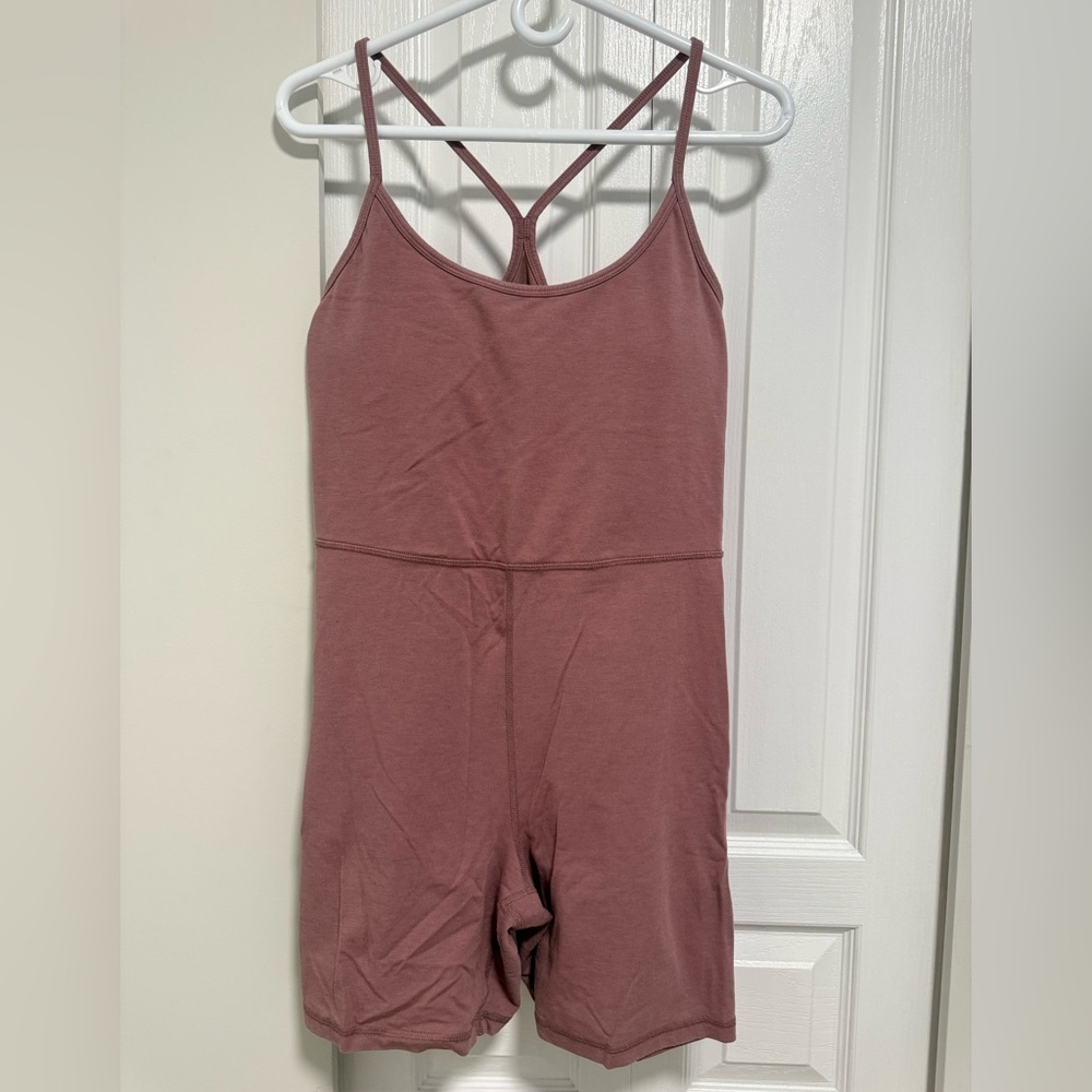 Old Navy Dusty Rose Bodysuit Womens— 6inch inseam